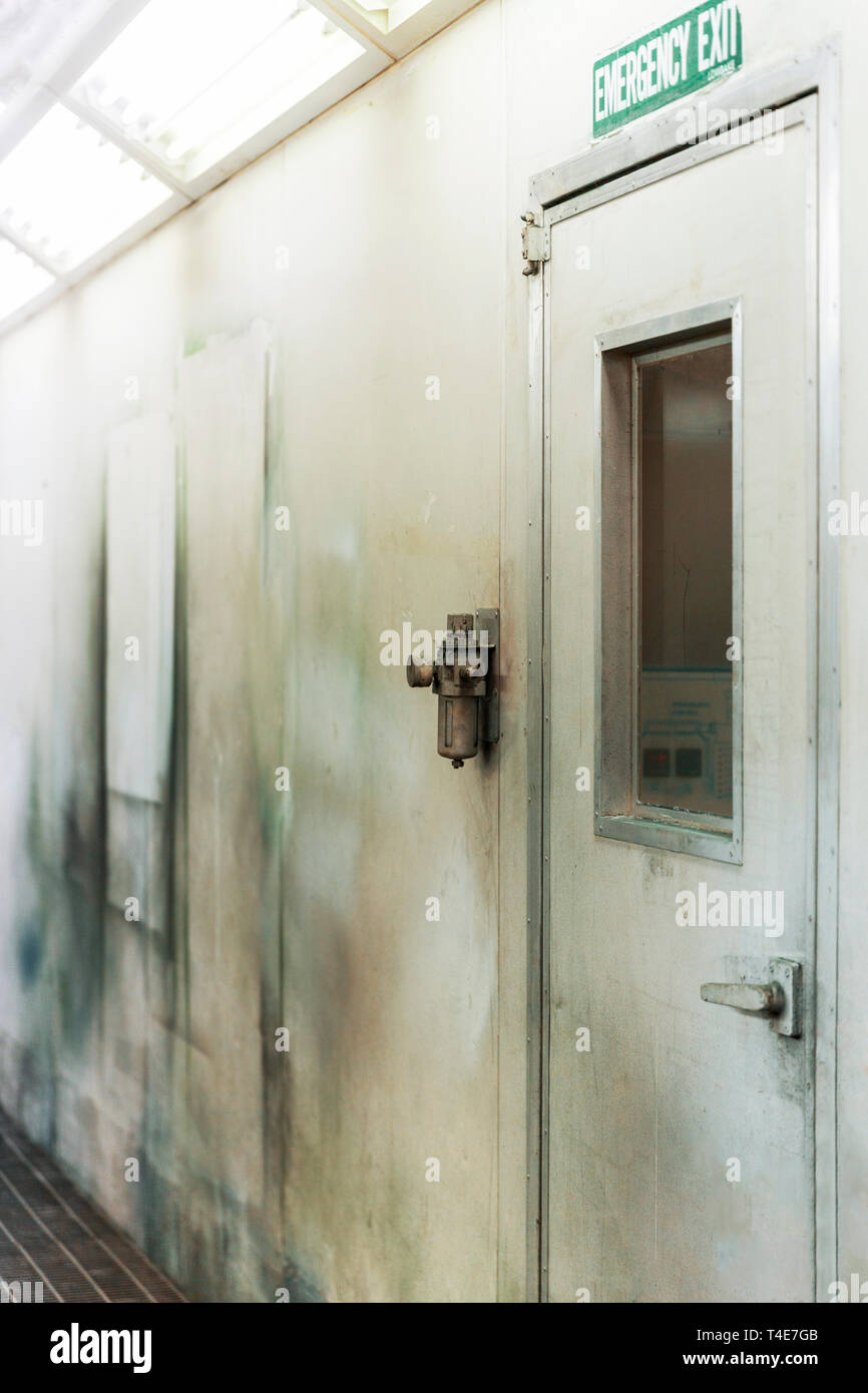 Exit spray hi-res stock photography and images - Alamy
