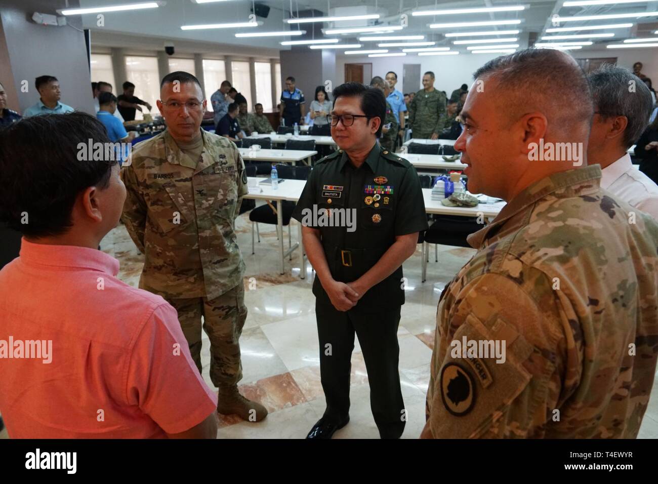 Quezon City Mayor, Herbert M. Bautista center holds council with Hawaii National Guard