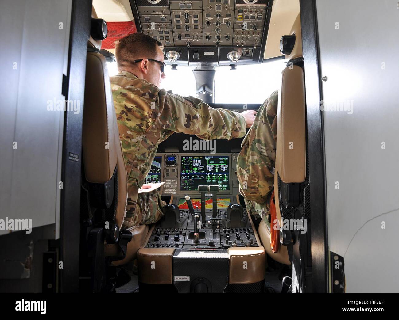Payload familiarization hires stock photography and images Alamy
