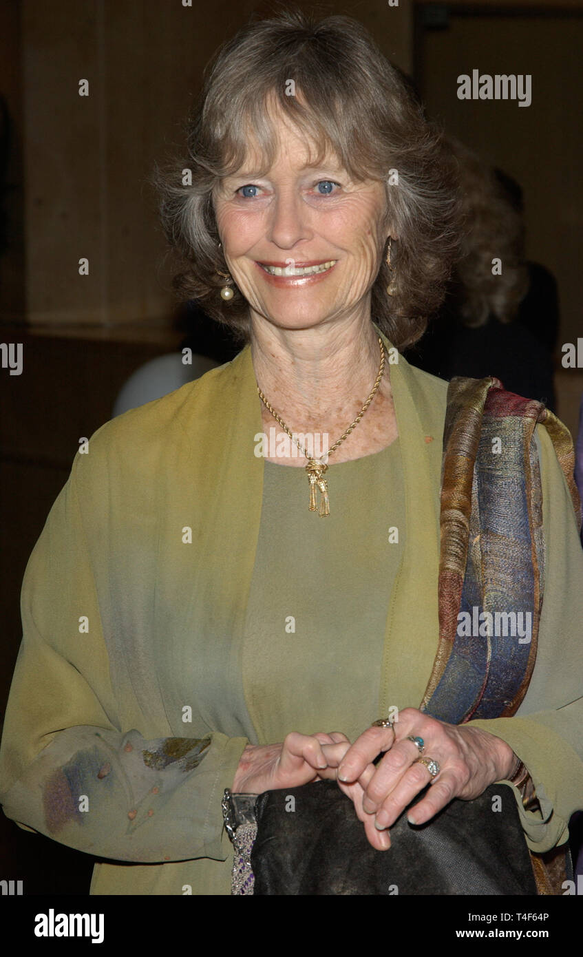 Actress virginia mckenna hi-res stock photography and images - Alamy