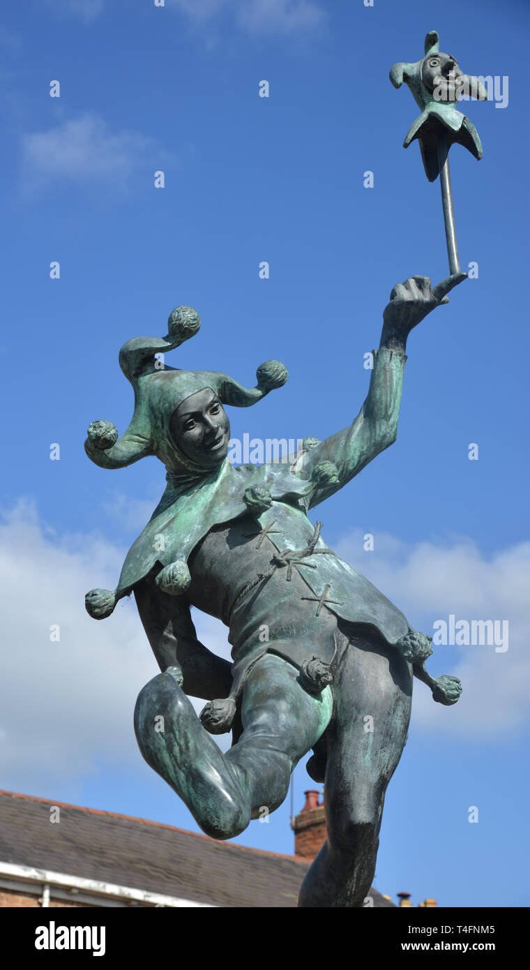 Town warwickshire sculpture hi-res stock photography and images - Alamy