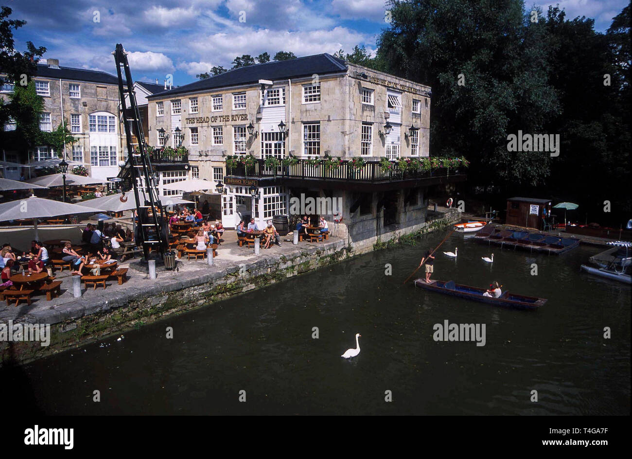 The Head of the River pub beside the River Thames from Folly Bridge in Oxford, Britain Stock