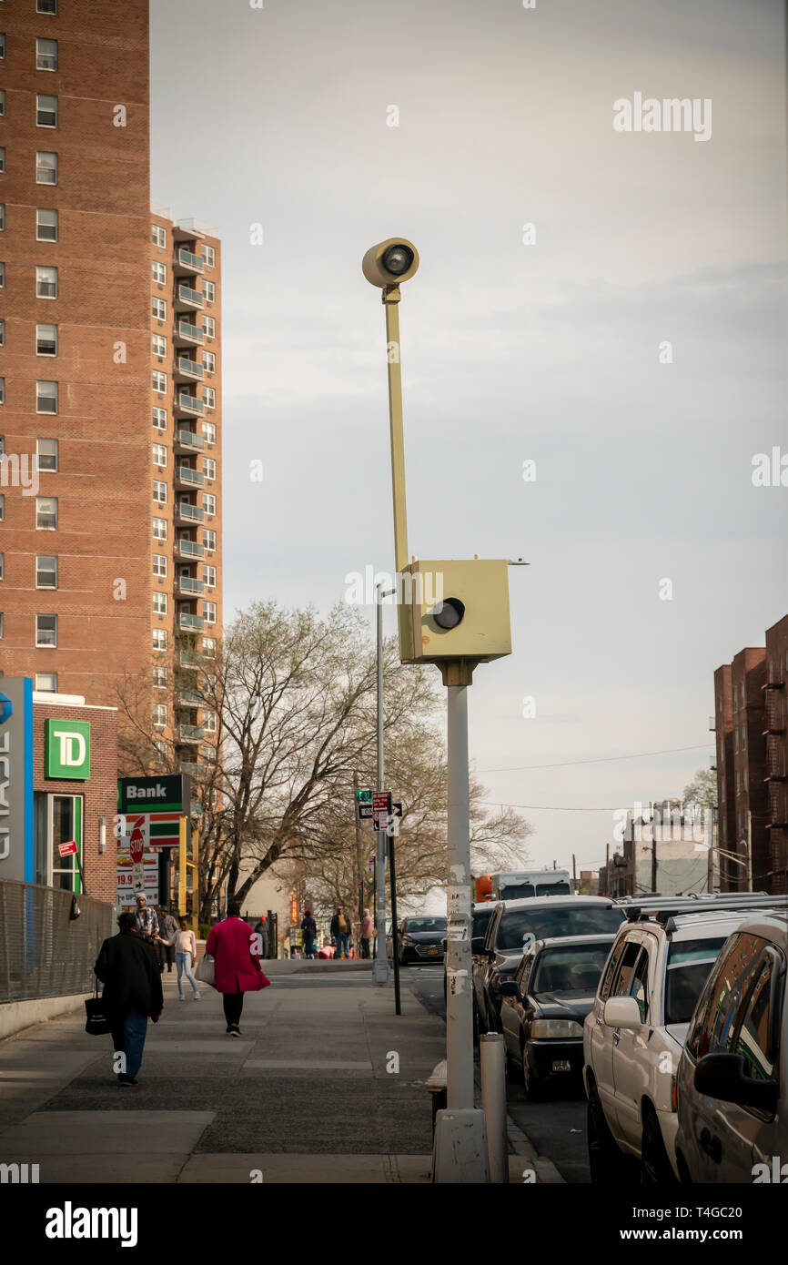 A red light camera at the intersection of Flatbush and Nostrand Avenues in Brooklyn in New York on Saturday, April 13, 2019. (© Richard B. Levine) Stock Photo