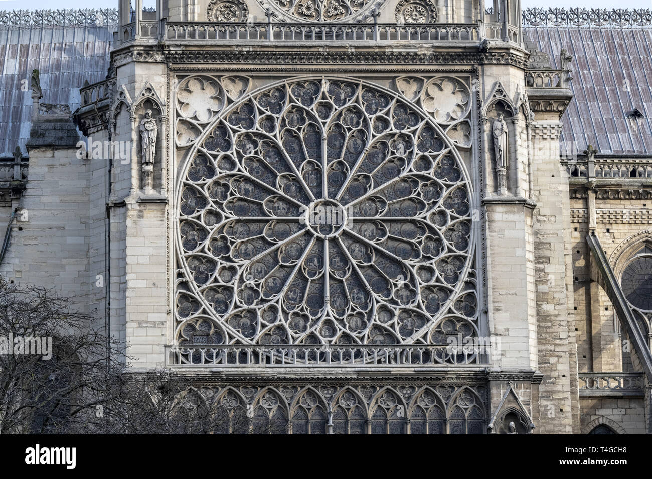 France, Paris, The south rose window, of the Notre-Dame Cathedral facing  the river Seine Stock Photo - Alamy