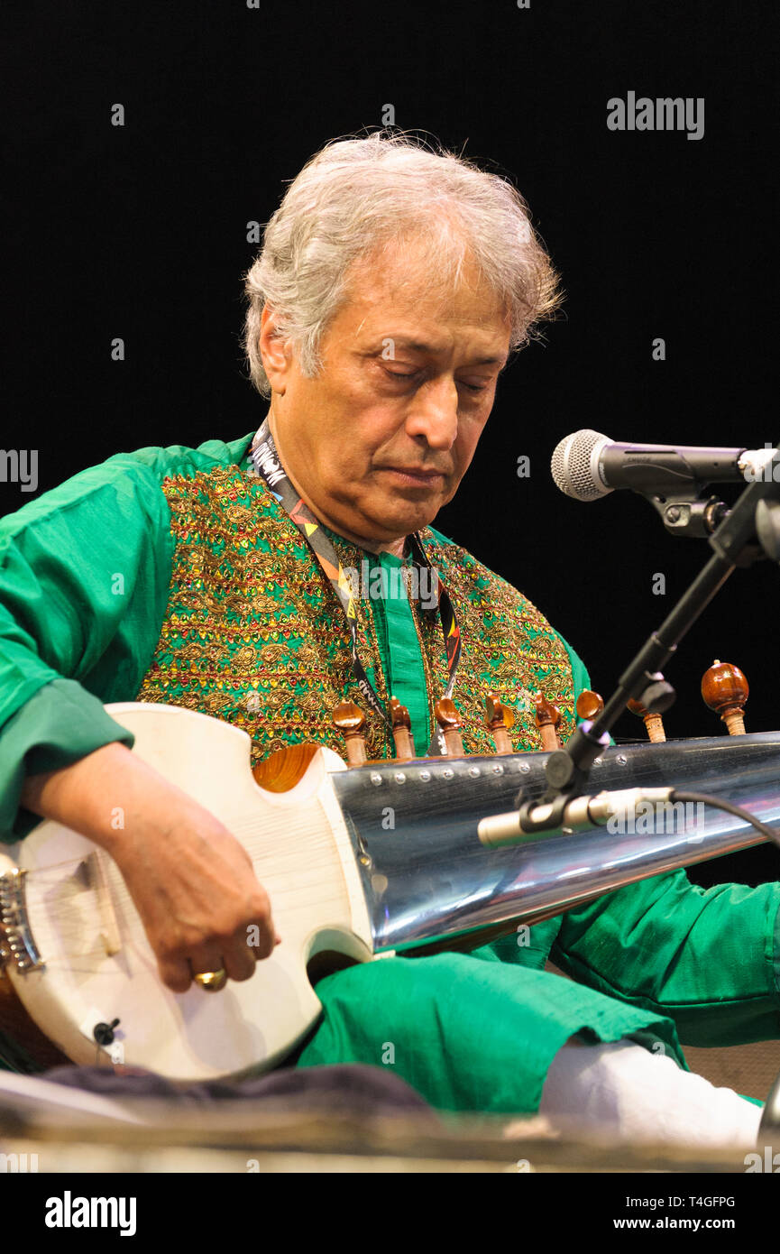 Amjad ali khan musician hires stock photography and images Alamy