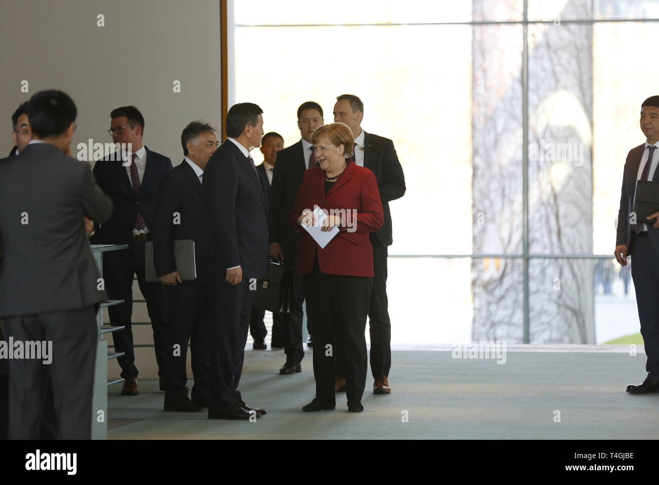 16.04.2019, Berlin, Germany, Chancellor Angela Merkel and the Kyrgyz President, Sooronbaj Dshejenbekow in statements to the press in the Chancellery. Stock Photo