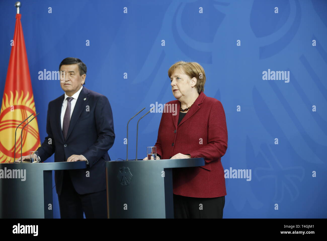 16.04.2019, Berlin, Germany, Chancellor Angela Merkel and the Kyrgyz President, Sooronbaj Dshejenbekow in statements to the press in the Chancellery. Stock Photo