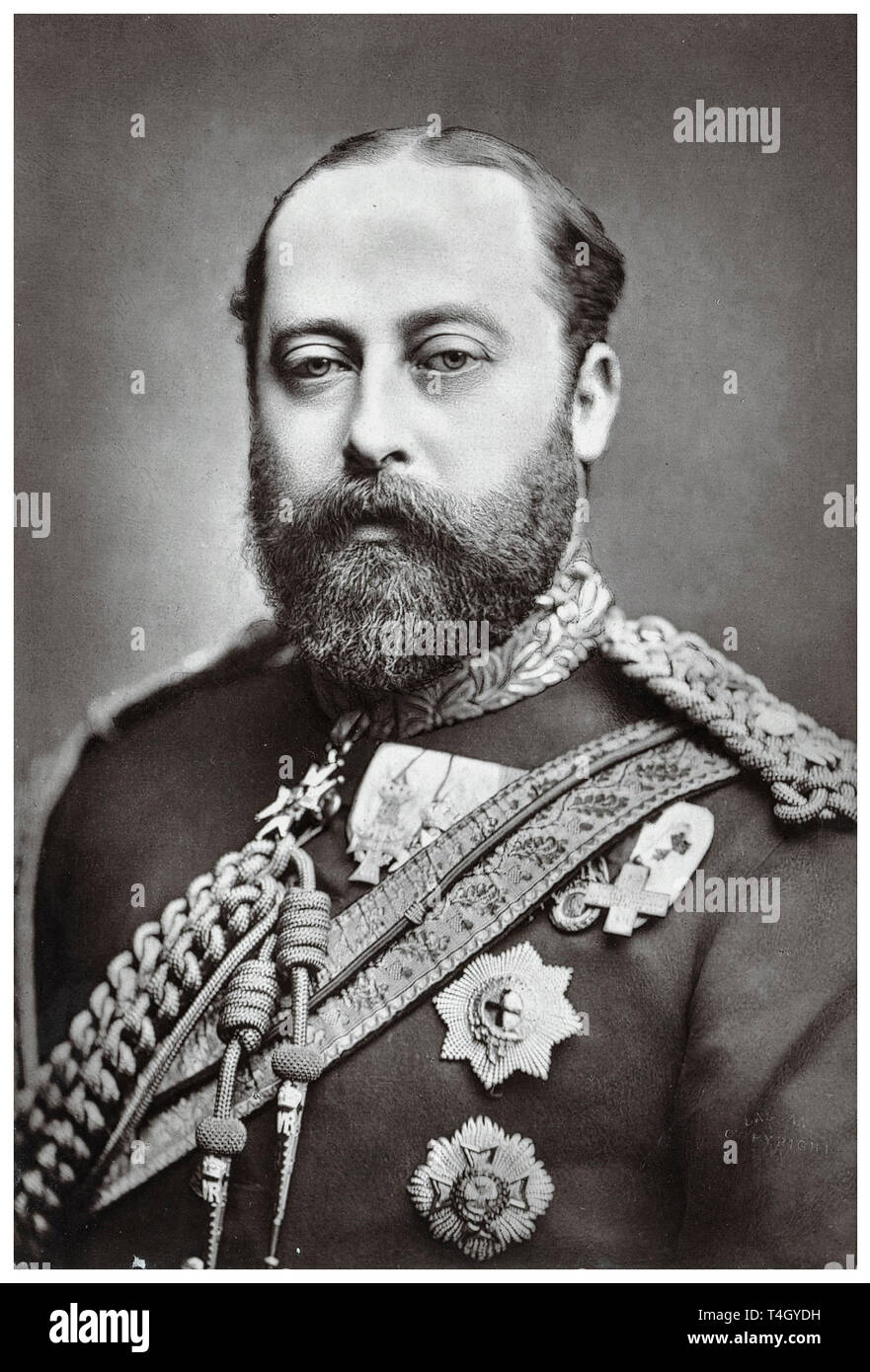 Elliott & Fry (active 1863-1962) - Portrait photograph of King Edward VII  (1841-1910) holding a shotgun, c. 1905