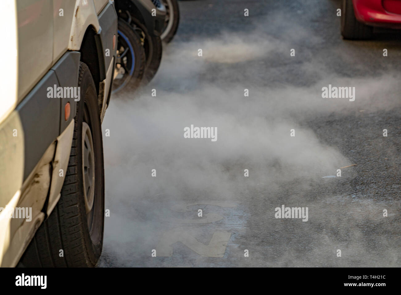 car smoke pollution emission dioxide Stock Photo - Alamy