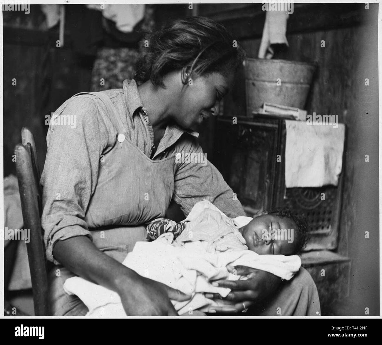1940s woman vintage photography hi-res stock photography and images - Alamy