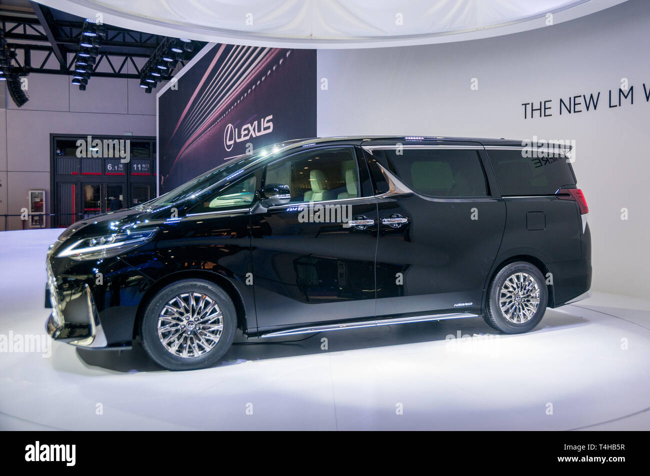 lexus van 2019