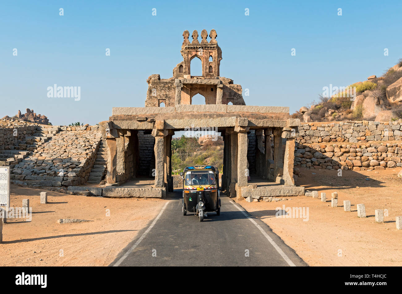 Auto riksha hi-res stock photography and images - Alamy
