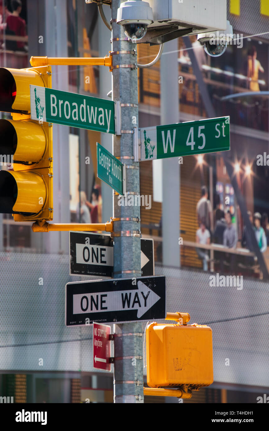 New York, NY - April 3, 2019: New york City street signs on a traffic light  pole with a CCTV camera. Broadway and West 45th Street. The area is also k  Stock Photo - Alamy