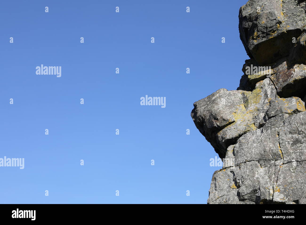 Blue sky rock climbing hi-res stock photography and images - Alamy