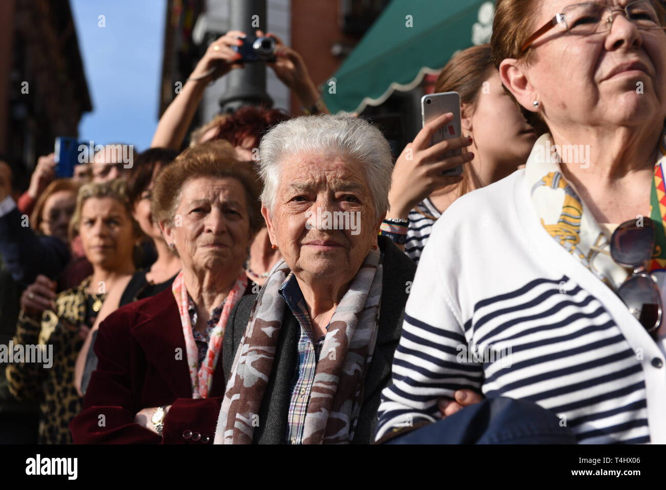 Madrid, Madrid, Spain. 16th Apr, 2019. Faithful are seen during the 'Cristo de Los Alabarderos' procession in Madrid.Cristo de Los Alabarderos procession, also known as the procession of Spanish Royal Guard, took place on the Holy Tuesday and in Good Friday in Madrid. Penitents carried a statue of Jesus Christ from 'De las Fuerzas Armadas' church to 'Real' palace in central Madrid and on Good Friday penitents will march in reverse, this has been celebrated since 1753 and it is one of the most important processions of the Holy Week in Madrid. (Credit Image: © Jorge Sanz/SOPA Images via ZUMA Stock Photo