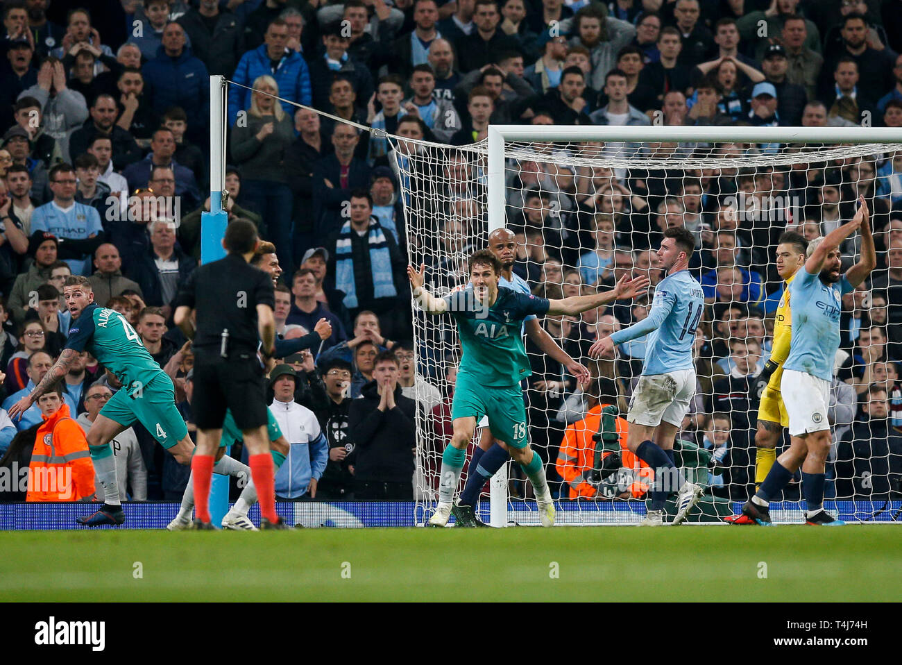 Manchester, UK. 17th Apr, 2019. Fernando Llorente of Tottenham Hotspur celebrates after scoring his side's third goal to make the score 4-3 as Sergio Aguero of Manchester City protests to referee Cuneyt Cakir for a handball during the UEFA Champions League Quarter Final second leg match between Manchester City and Tottenham Hotspur at the Etihad Stadium on April 17th 2019 in Manchester, England. (Photo by Daniel Chesterton/phcimages.com) Credit: PHC Images/Alamy Live News Stock Photo