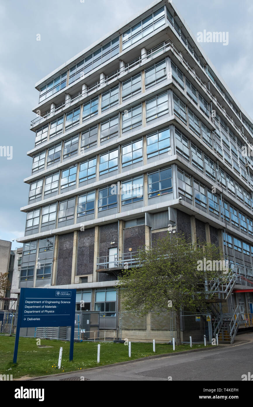 Department of Engineering Science building, part of University of Oxford, on Banbury Road, Oxford, UK Stock Photo