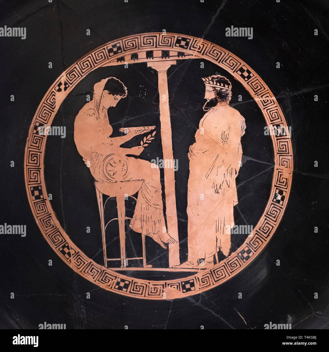 Berlin. Germany. Altes Museum. Attic red-figure Drinking Cup / Kylix, Oracle of Delphi: King Aigeus/Aegeus in Front of the Pythia (Aegeus standing bef Stock Photo