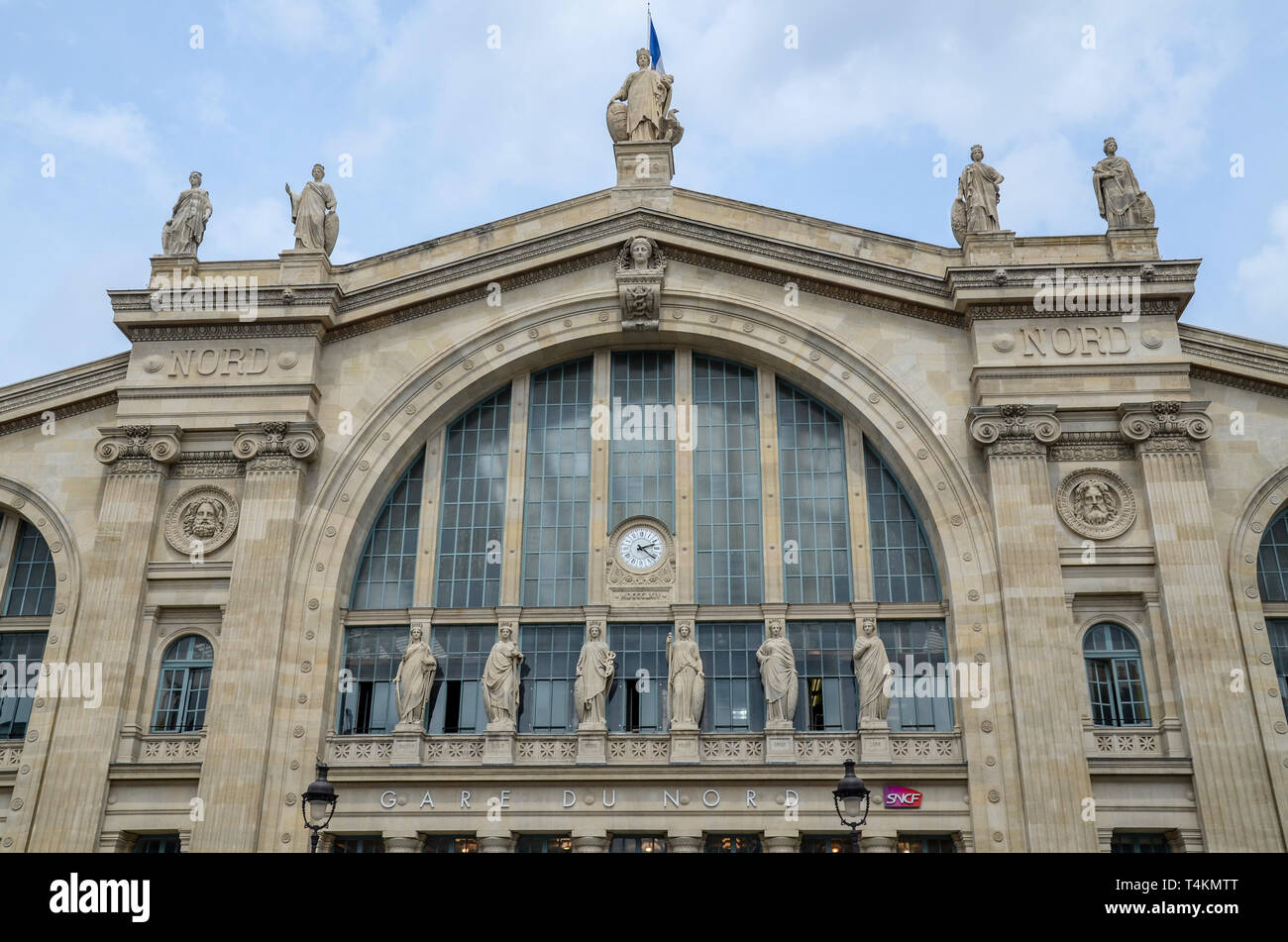 Paris Gare du Nord railway station, Paris, France. Facade with clock and  stonework lettering. Statues. SNCF brand logo. Carvings. Space for copy  Stock Photo - Alamy