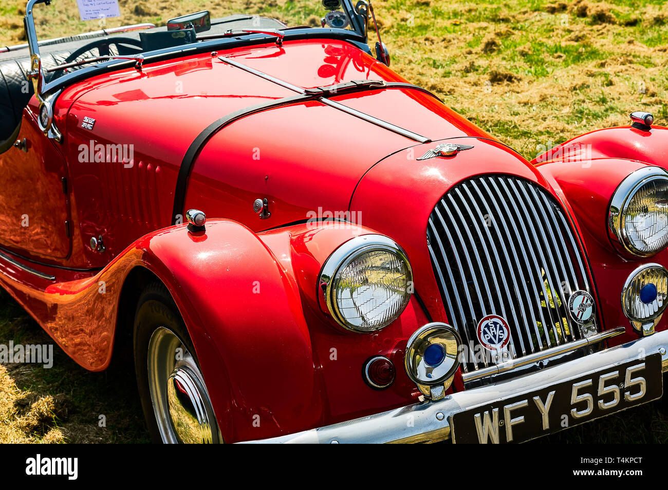 Morgan car grille hi-res stock photography and images - Alamy