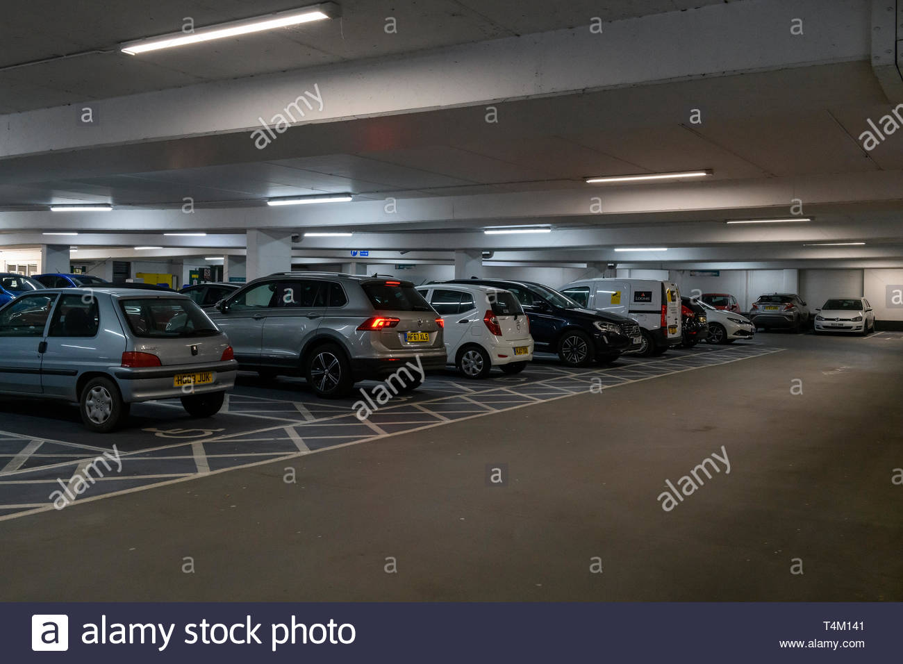 Off Street Parking High Resolution Stock Photography and Images Alamy