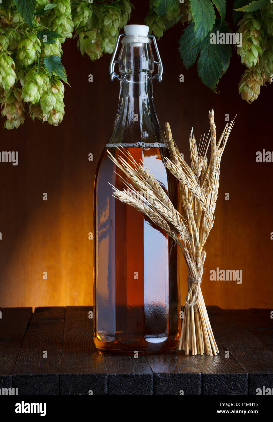 Beer with hop and wheat Stock Photo Alamy