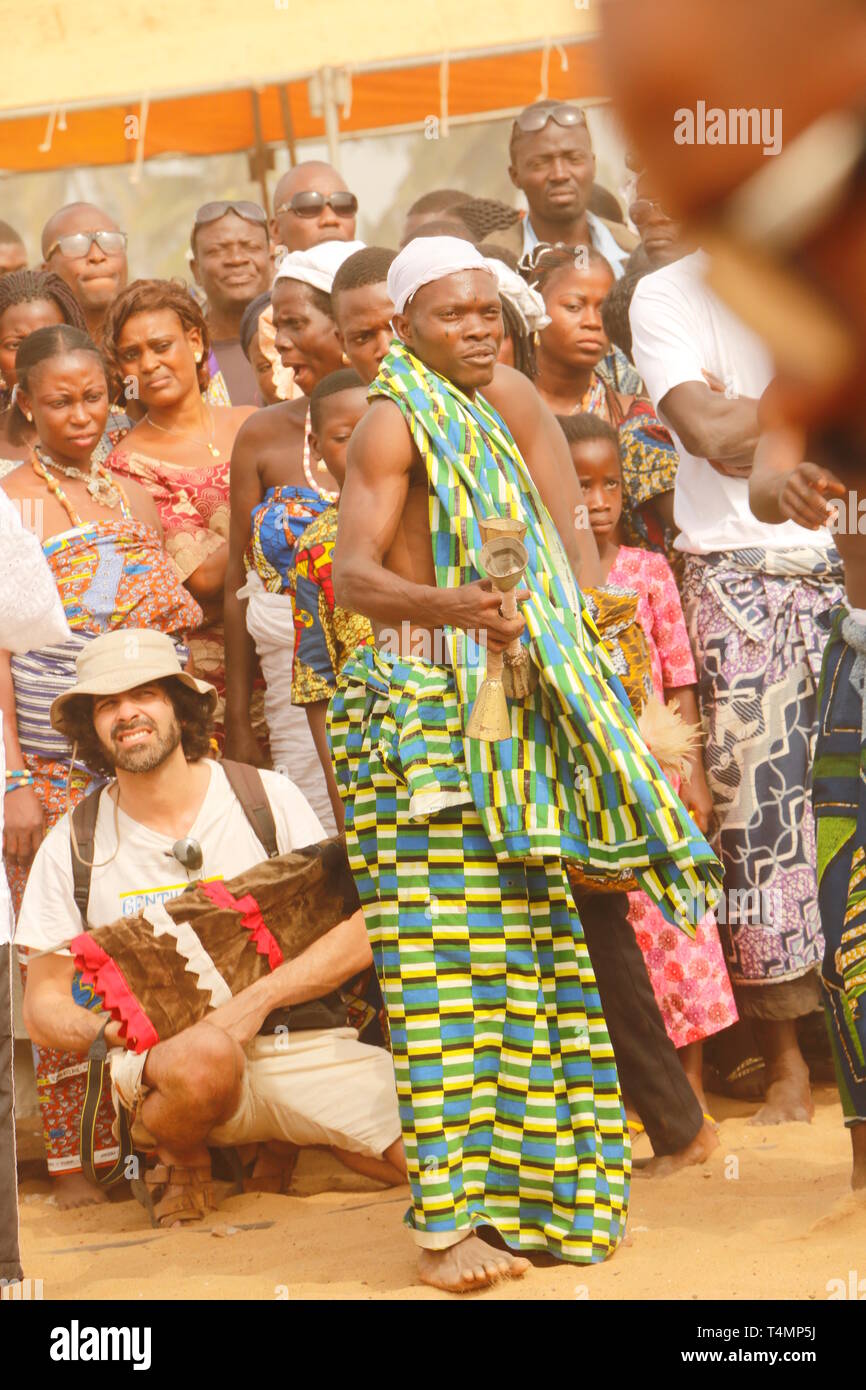 Benin voodoo dance hi-res stock photography and images - Alamy
