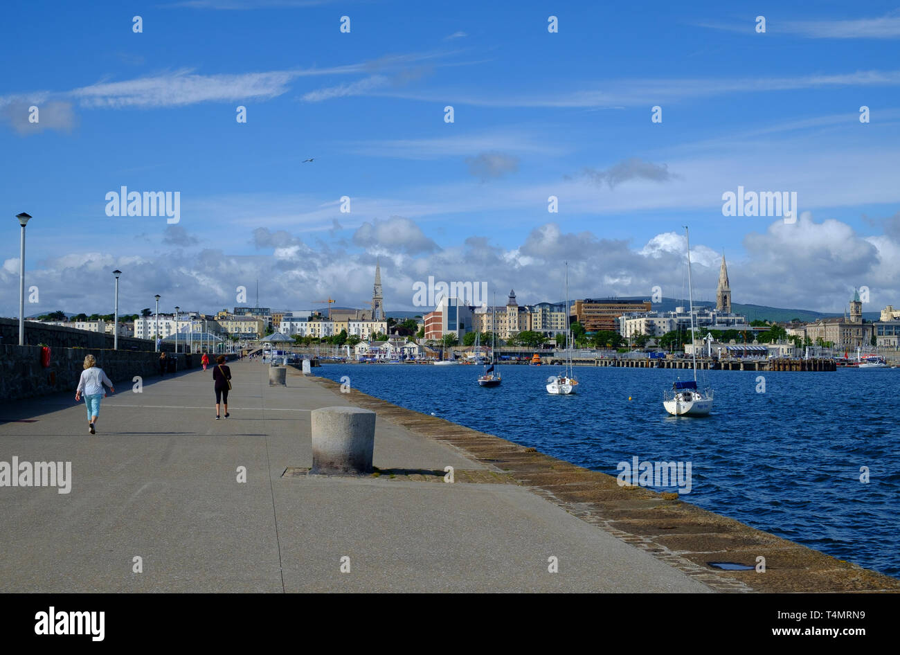 Dun laoghaire town hi-res stock photography and images - Alamy