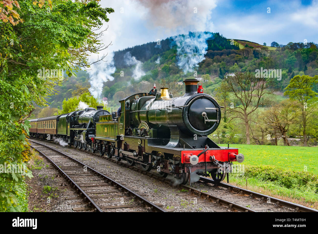 City of truro steam train hi-res stock photography and images - Alamy