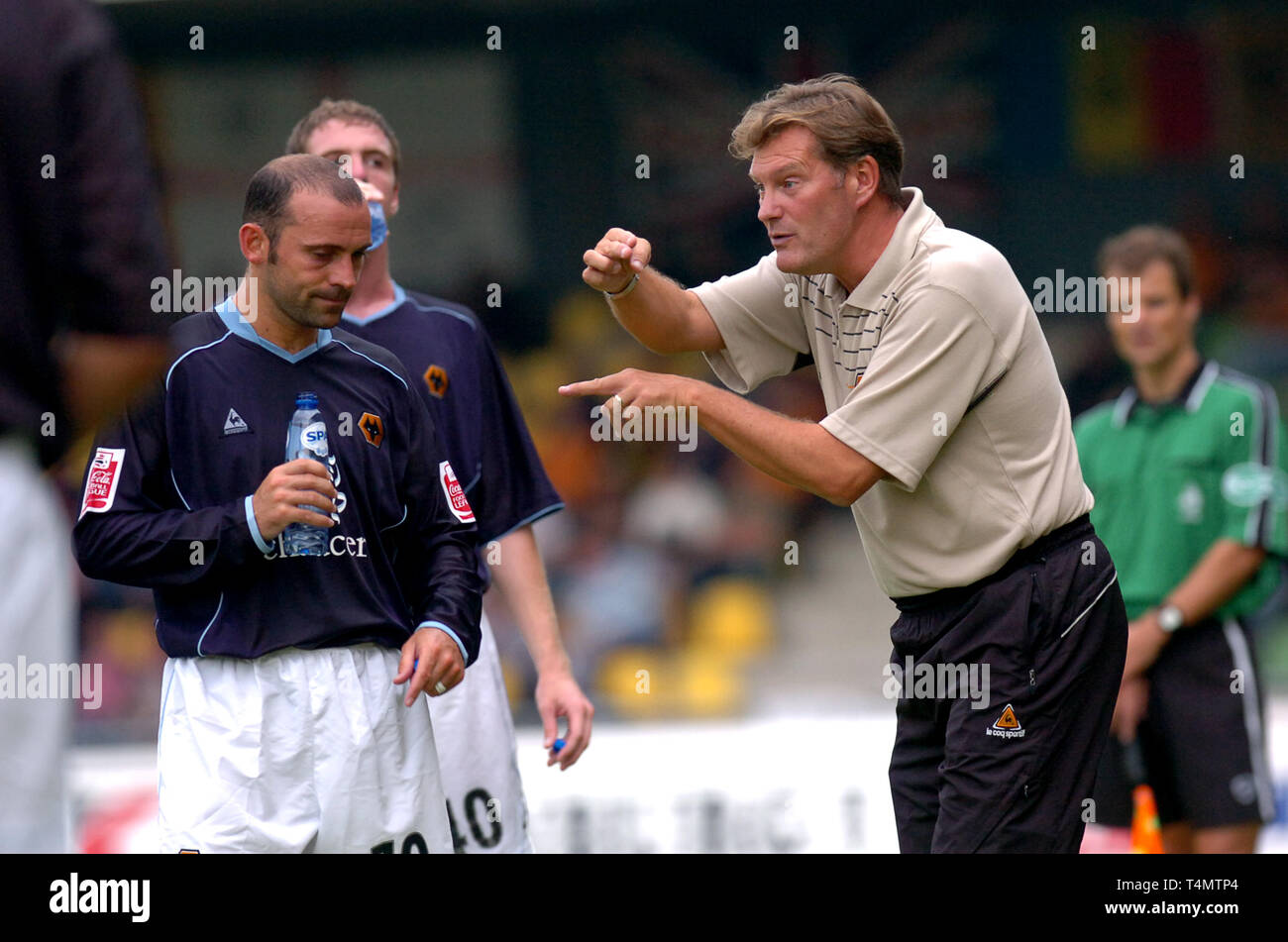 Wolves glenn hoddle hi res stock photography and images Alamy