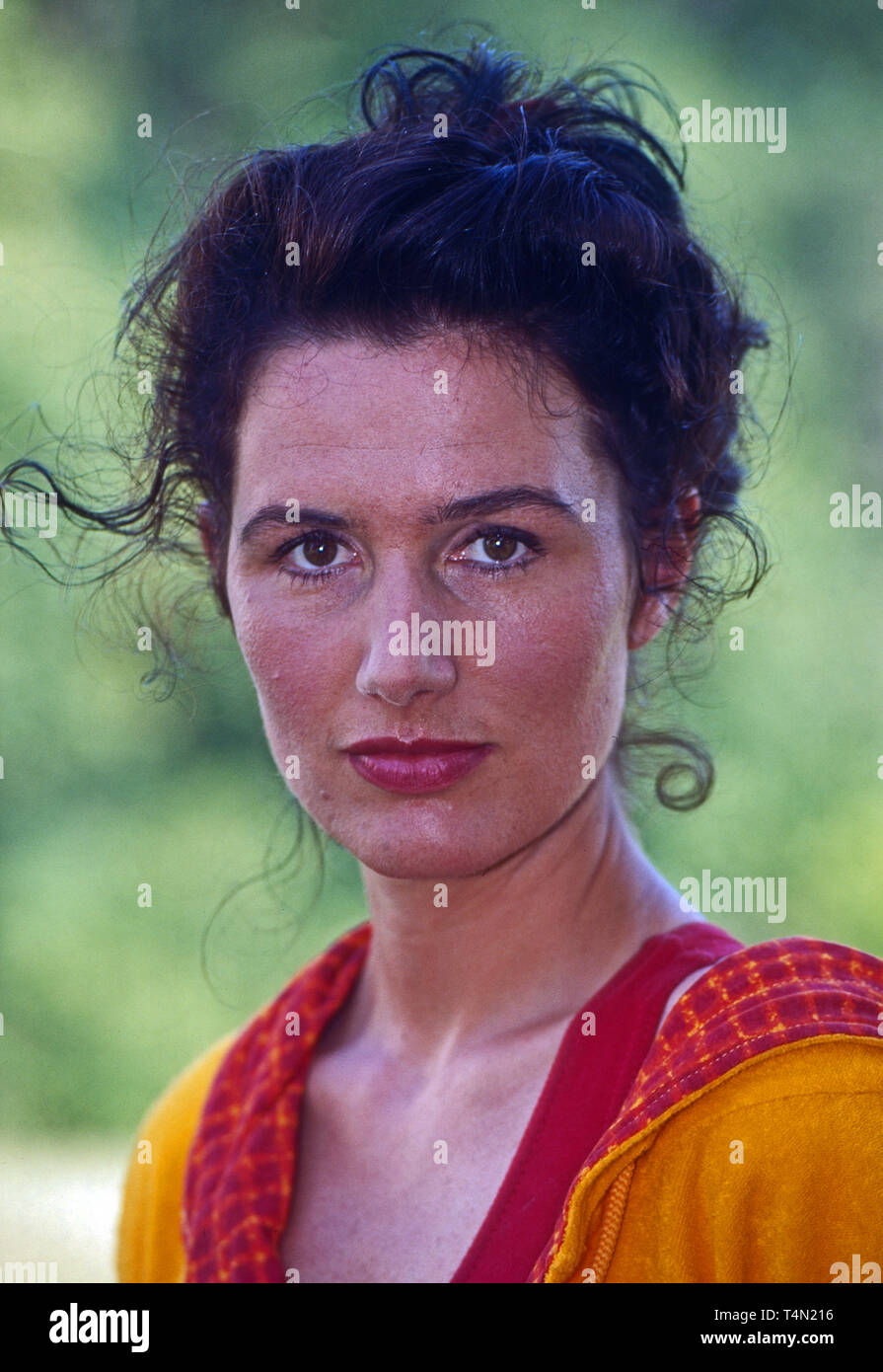 Maria von Blumencron, österreichische Schauspielerin, in der Fernsehserie "Kurklinik Rosenau", Deutschland 1996. Austrian actress Maria von Blumencron in German TV series "Kurklinik Rosenau", Germany 1996. Stock Photo