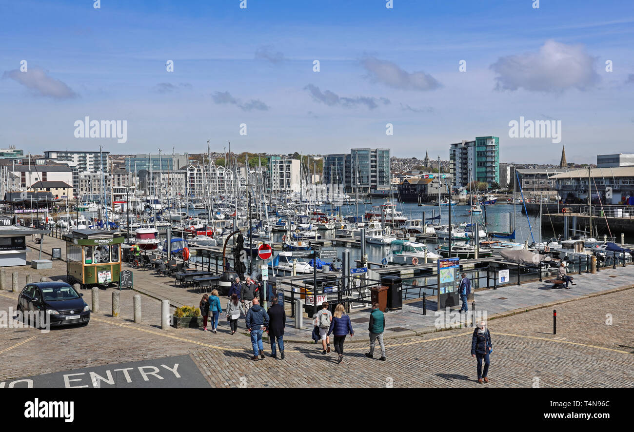 Sutton Harbour on Plymouth Barbican. From Ocean City Sights sightseeing open top bus, current controversy in replacing the cobbles on West  Pier etc Stock Photo