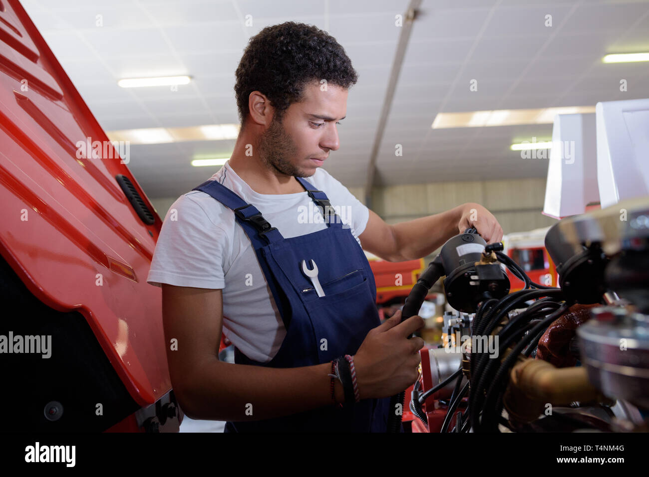 heavy equipment mechanic at work Stock Photo Alamy