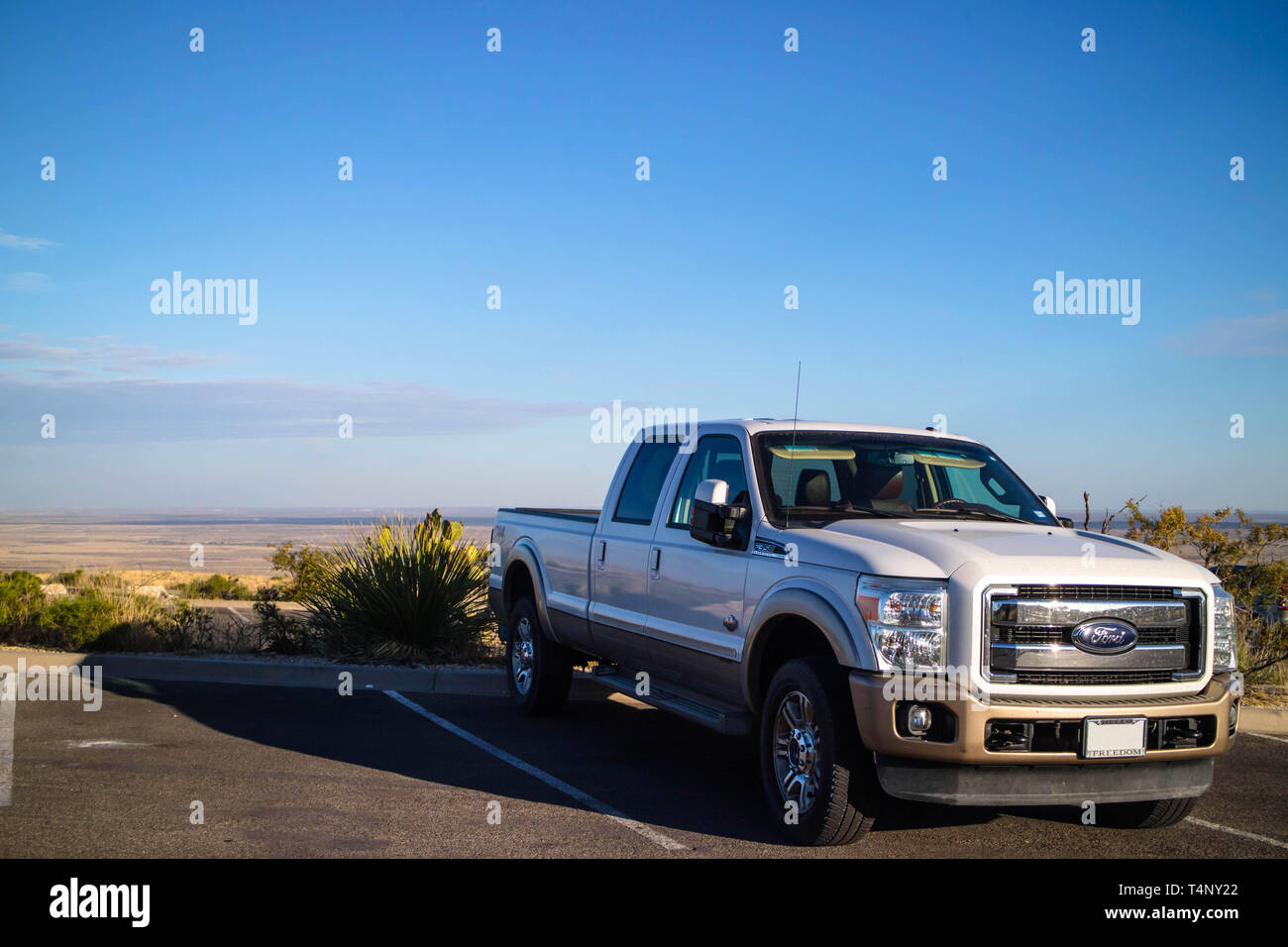 Ford Town Carlsbad Nm >> F350 Stock Photos F350 Stock Images Alamy Ford Town Carlsbad Nm >> F350 Stock Photos F350 Stock Images Alamy
