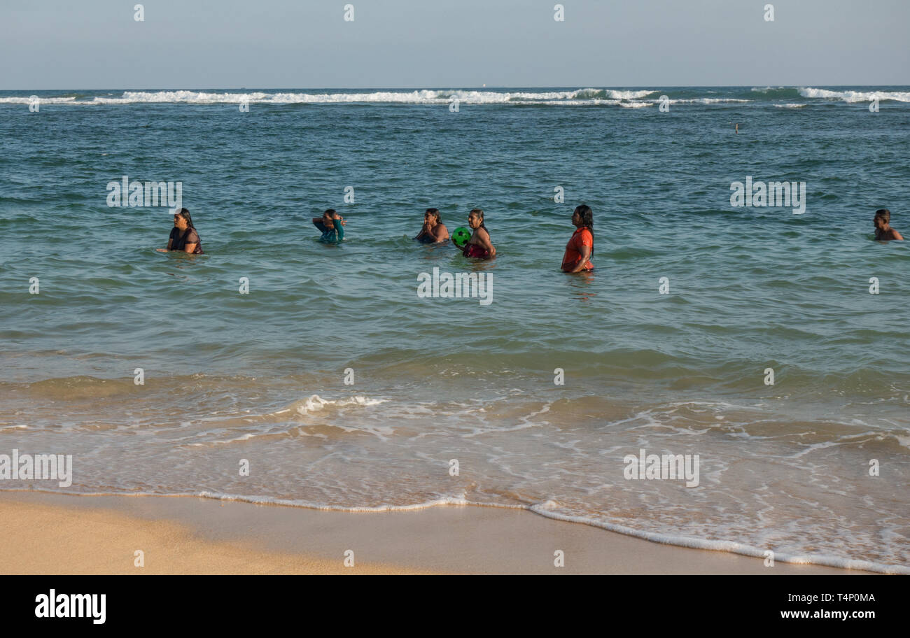 Sri Lankans Bathing In Sea Southern Sri Lanka Stock Photo Alamy