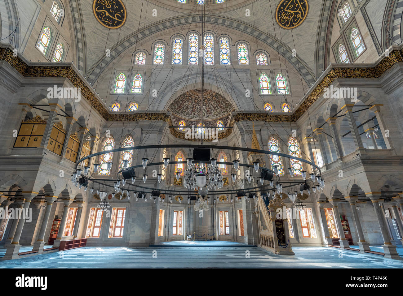 Istanbul, Turkey. Interior of Nuruosmaniye Mosque (Camii), the first baroque building built in Istanbul. In 1755, during the reign of Sultan Osman III Stock Photo