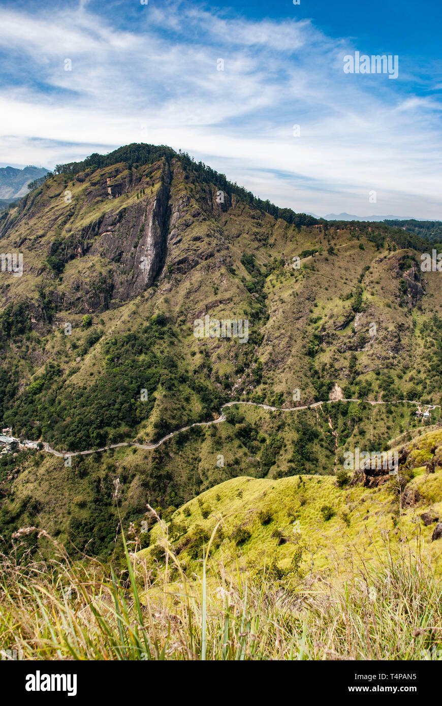 View from Little Adam's peak in Ella in Sri Lanka Stock Photo - Alamy
