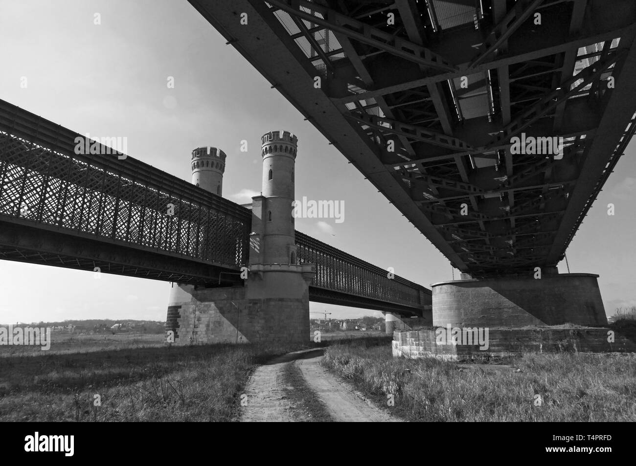 Two towers bridge Black and White Stock Photos & Images - Alamy
