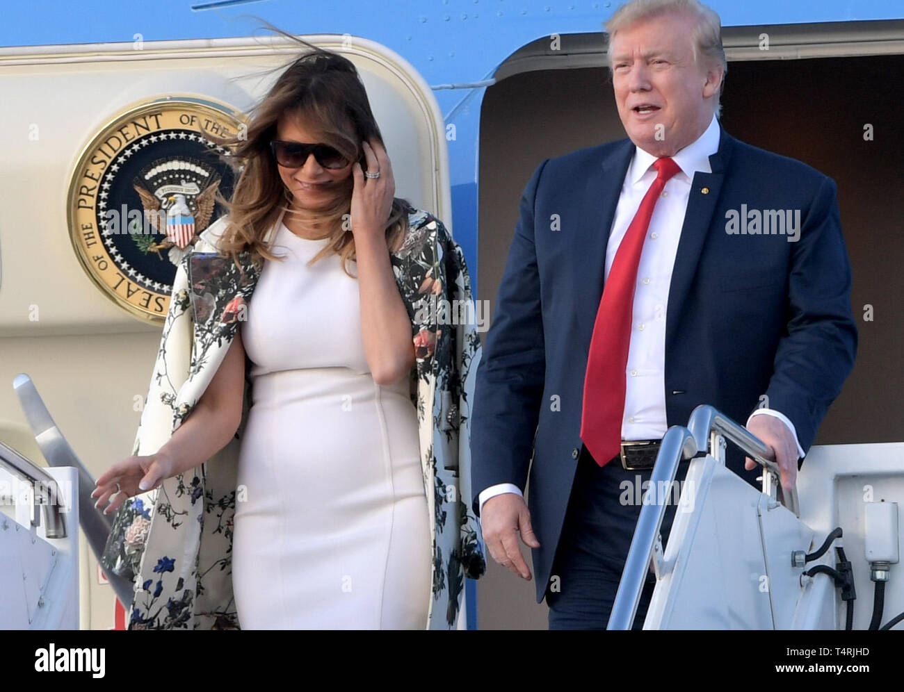 Melania trump easter on sale dress