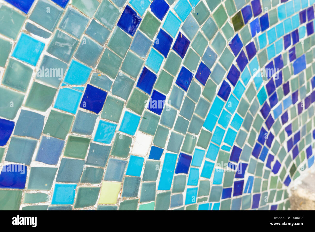 Broken pottery mosaic hi-res stock photography and images - Alamy