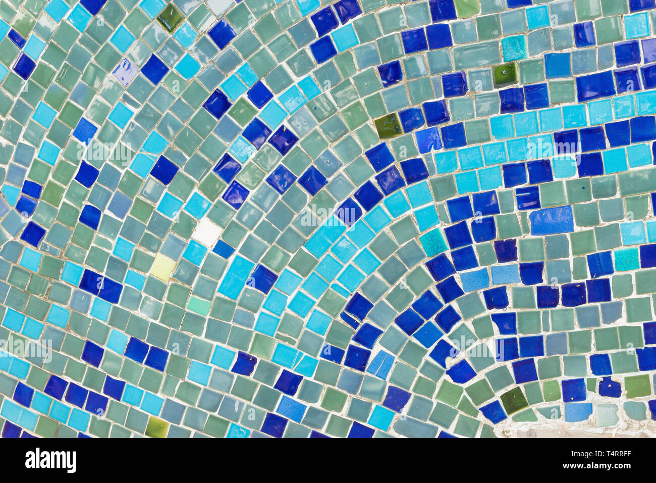 Broken pottery mosaic hi-res stock photography and images - Alamy