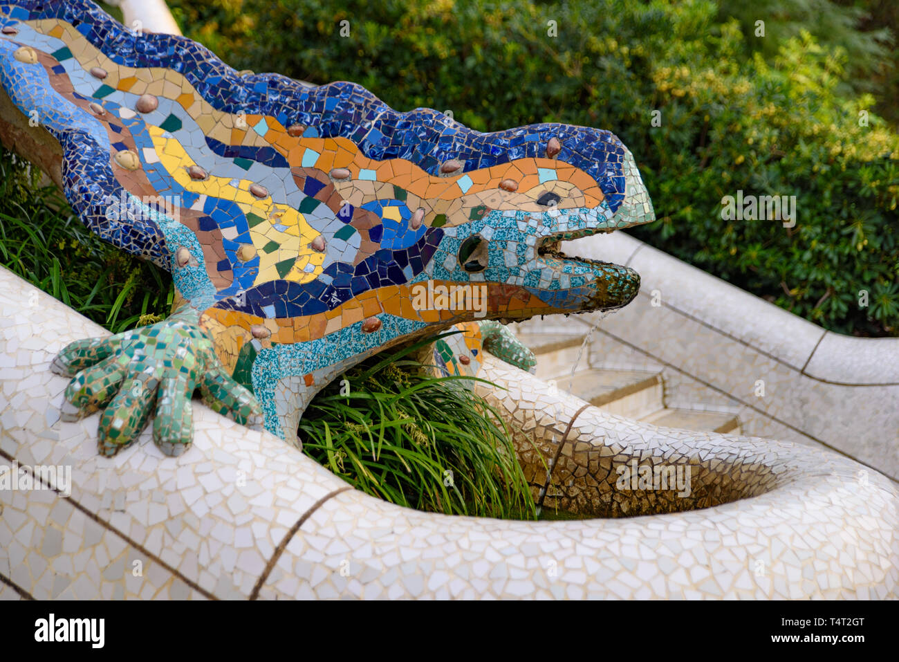 The mosaic lizard sculpture in Park Guell, Barcelona, Spain Stock Photo