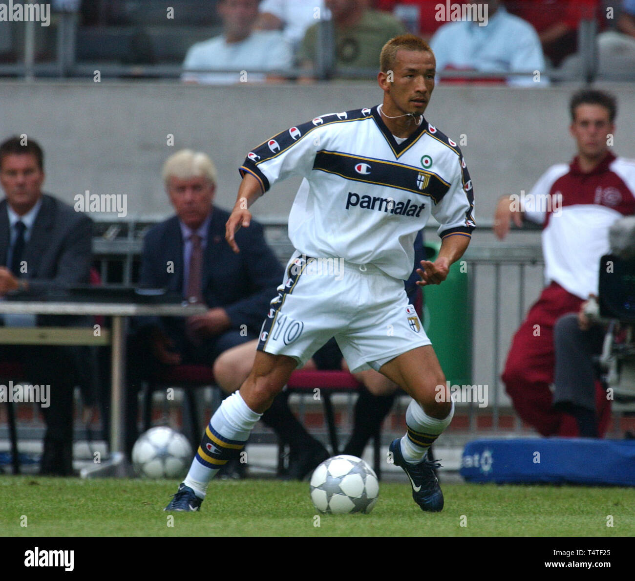 Hidetoshi nakata parma hi-res stock photography and images - Alamy 