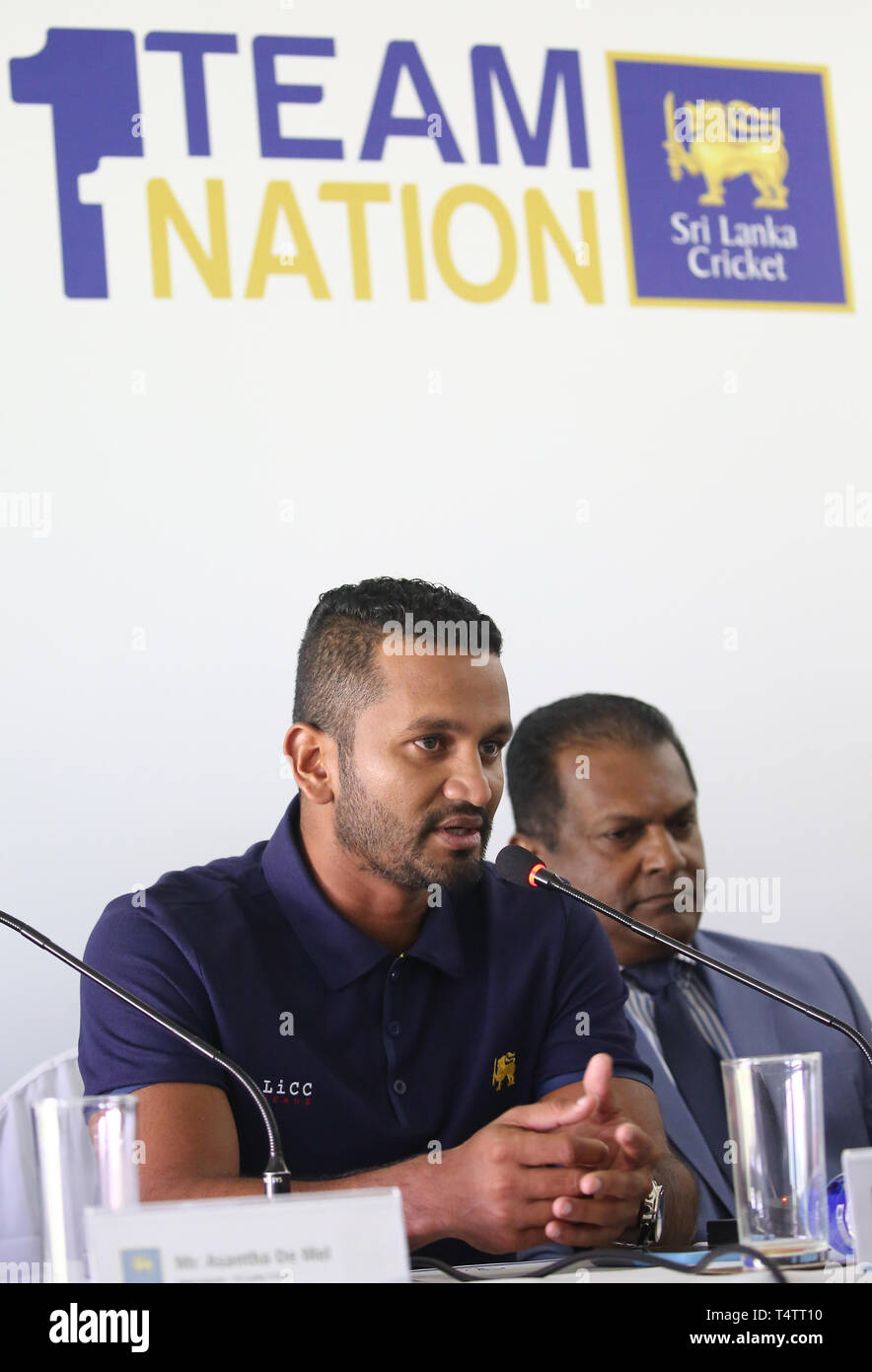 Colombo, Sri Lanka. 18th Apr, 2019. Sri Lanka's newly appointed captain for the ICC cricket World Cup, Dimuth Krunaratne speaks at a press conference in Colombo, Sri Lanka, Thursday, 18 April, 2019. Sri Lanka on April 18 dumped established stars including former captain Dinesh Chandimal from their one-day team in a mass clearout for the World Cup. Credit: Pradeep Dambarage/Pacific Press/Alamy Live News Stock Photo