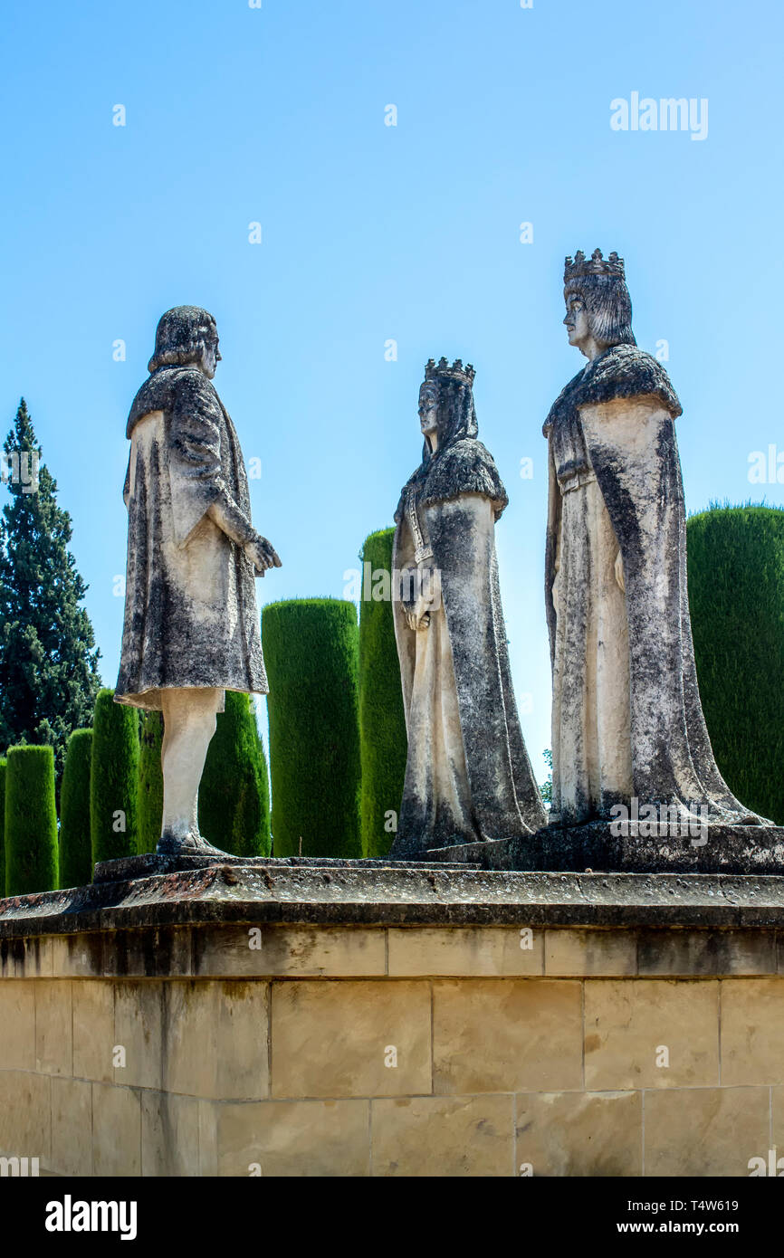 Statue of Columbus, Ferdinand and Isabel, Alcazar de los Reyes Cristianos (Palace of the Christian Monarchs), Cordoba, Spain Stock Photo