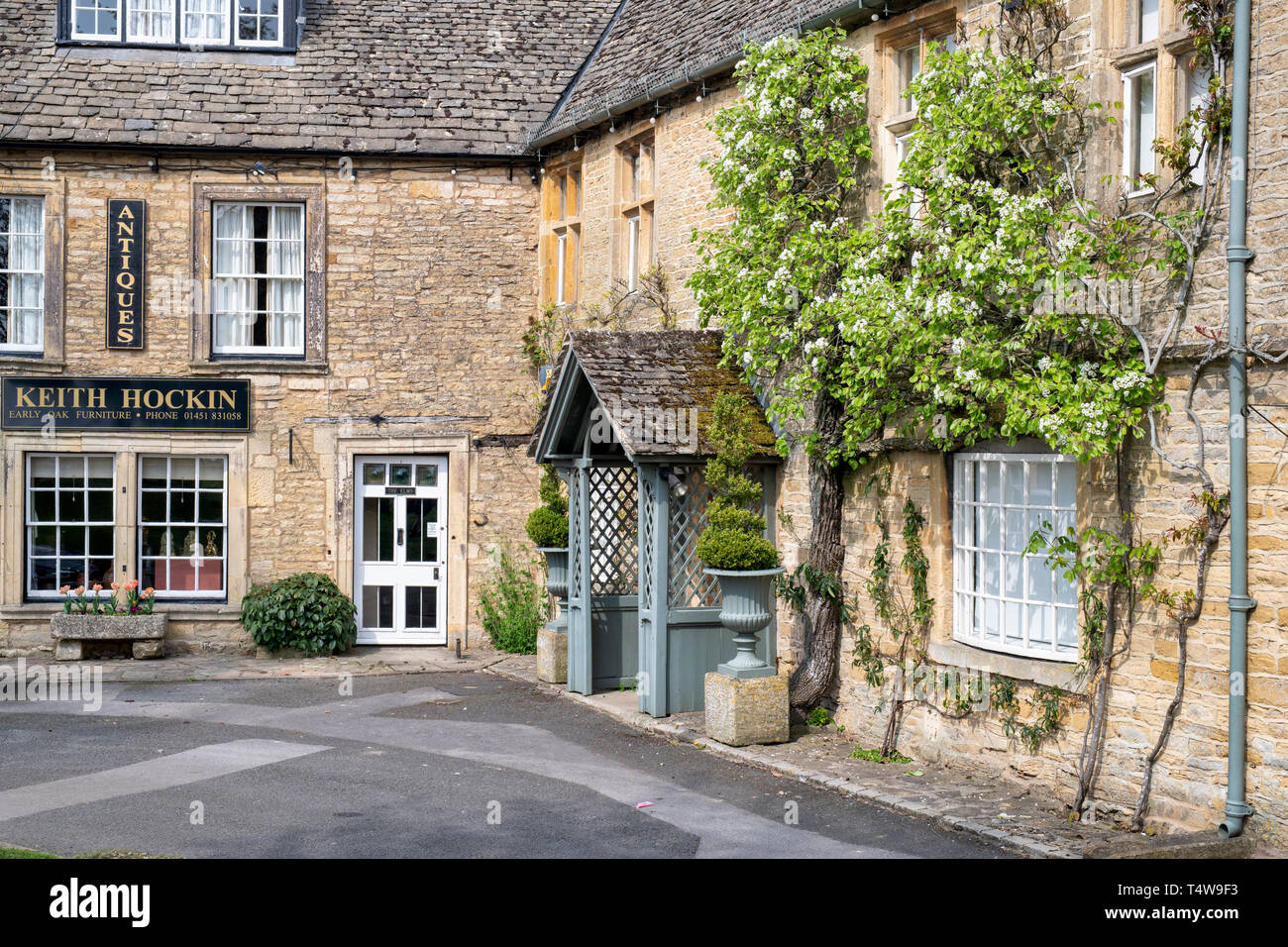 Stow On The Wold Antiques High Resolution Stock Photography and Images