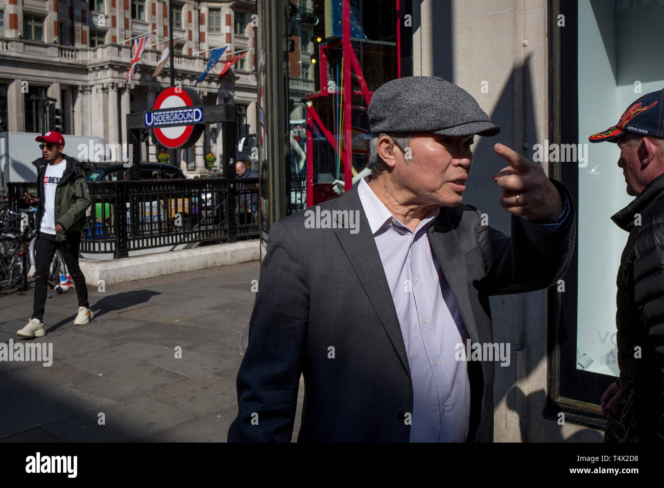 Asian corner shop uk hi-res stock photography and images - Alamy