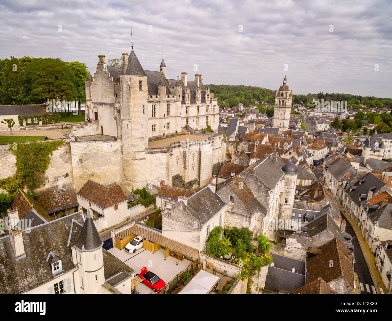 vivienda real de los Valois durante la Guerra de los Cien Años, Loches, Indre, France,Western Europe. Stock Photo