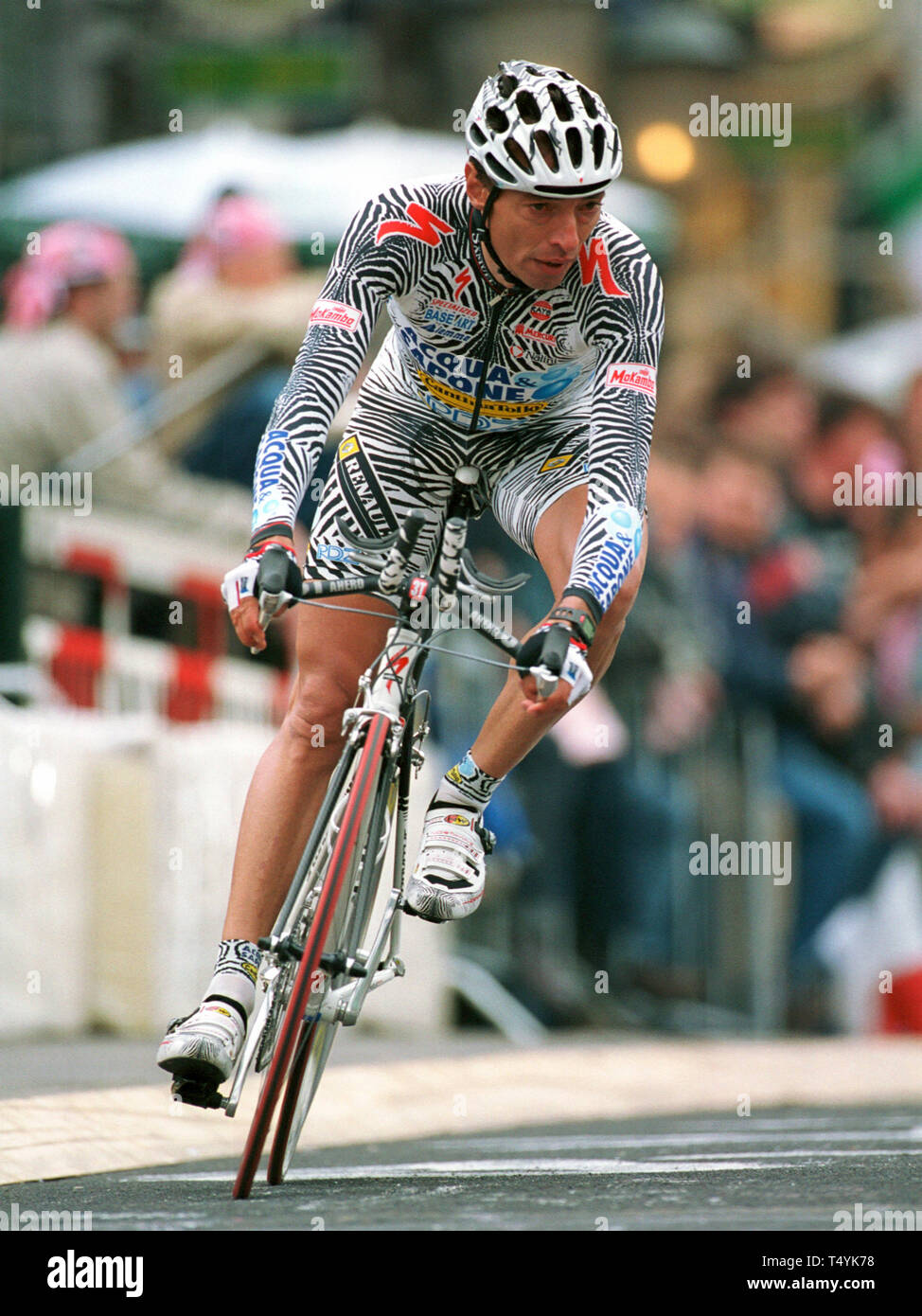 Roberto conti hi-res stock photography and images - Alamy