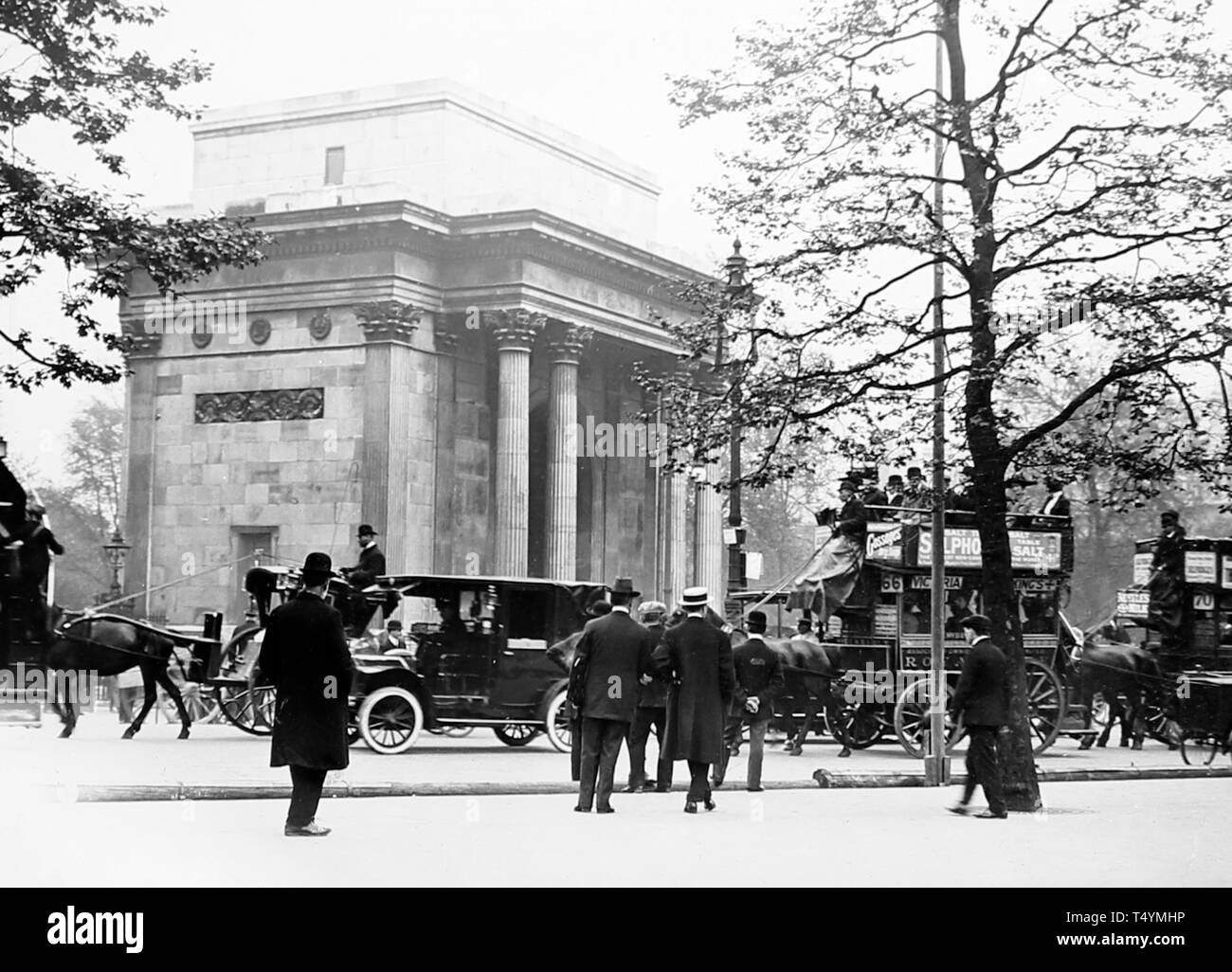 VIEW OF HYDE PARK IN EARLY 1900/'S OLD LONDON ENGLAND UK REAL CANVAS PRINT